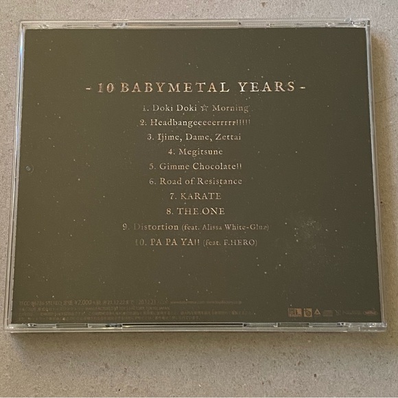 BABYMETAL 10 BABYMETAL YEARS Album (imported from Japan) - Picture 2 of 6